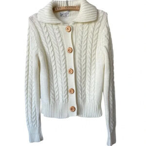 vintage  ivory cardigan, off white fisherman sweater with Wooden buttons